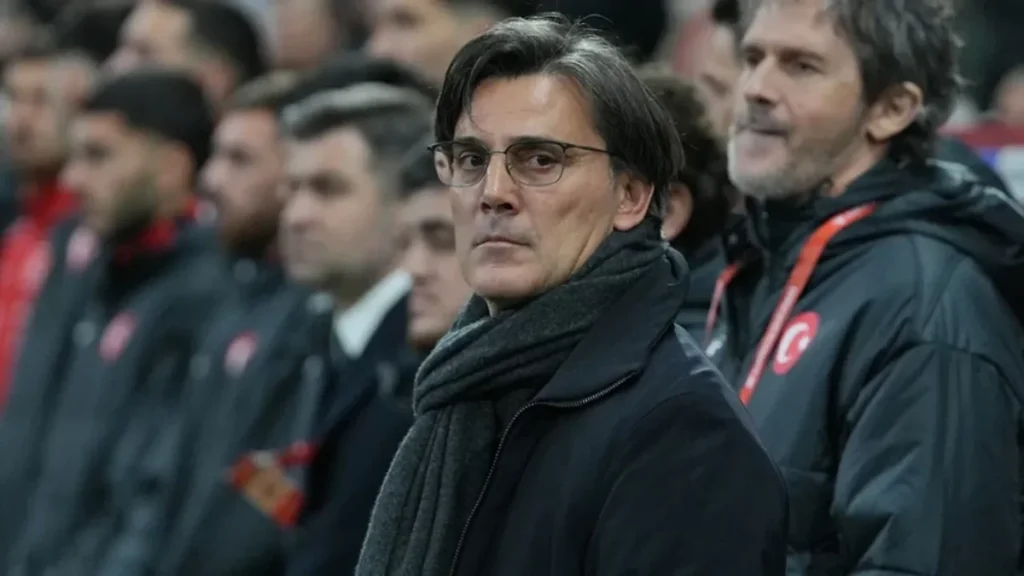Vincenzo Montella Türkiye milli takım saha kenarı maç yöneten teknik direktör görseli